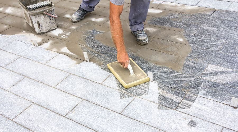 Professional gutter cleaning in Lahoma, OK